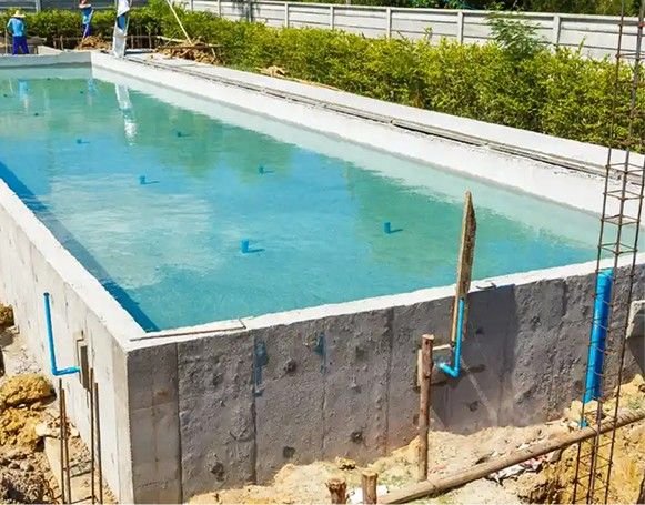 Construction site of a swimming pool in Charleston SC