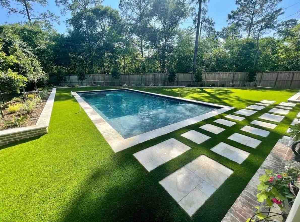 Hardscape and beautiful custom swimming pool Daniel Island SC